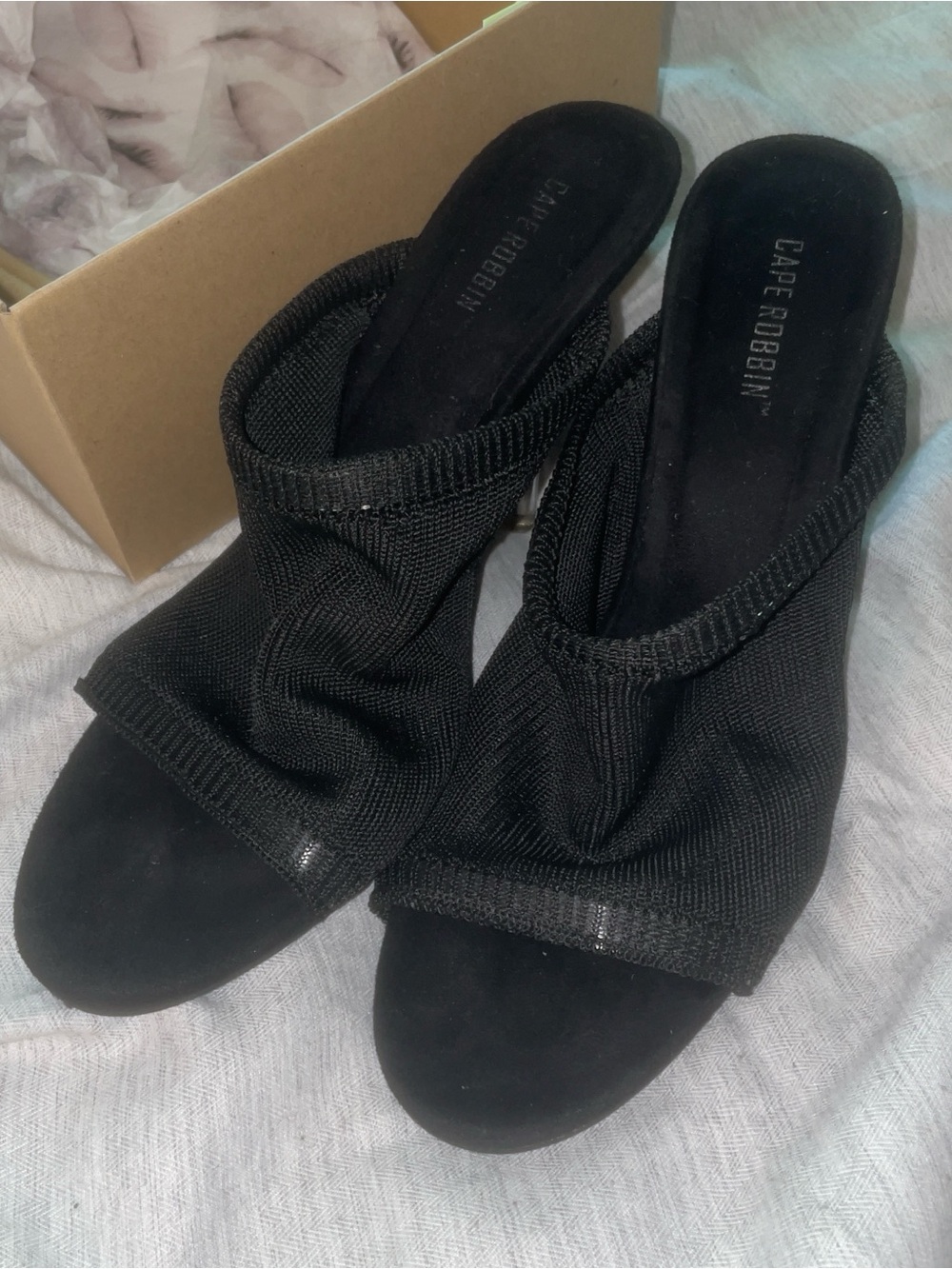 Cape Robbin Black Woven Open-Toe Slip-On Mules - NEVER WORN